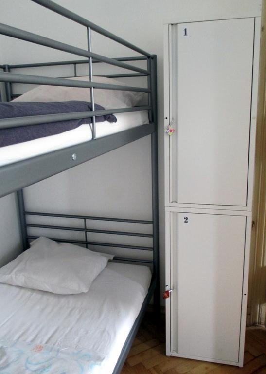 Hostel Lipa Praha Bagian luar foto
